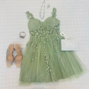 Elegant Sage Green Lace Prom Dress with Floral Appliqué